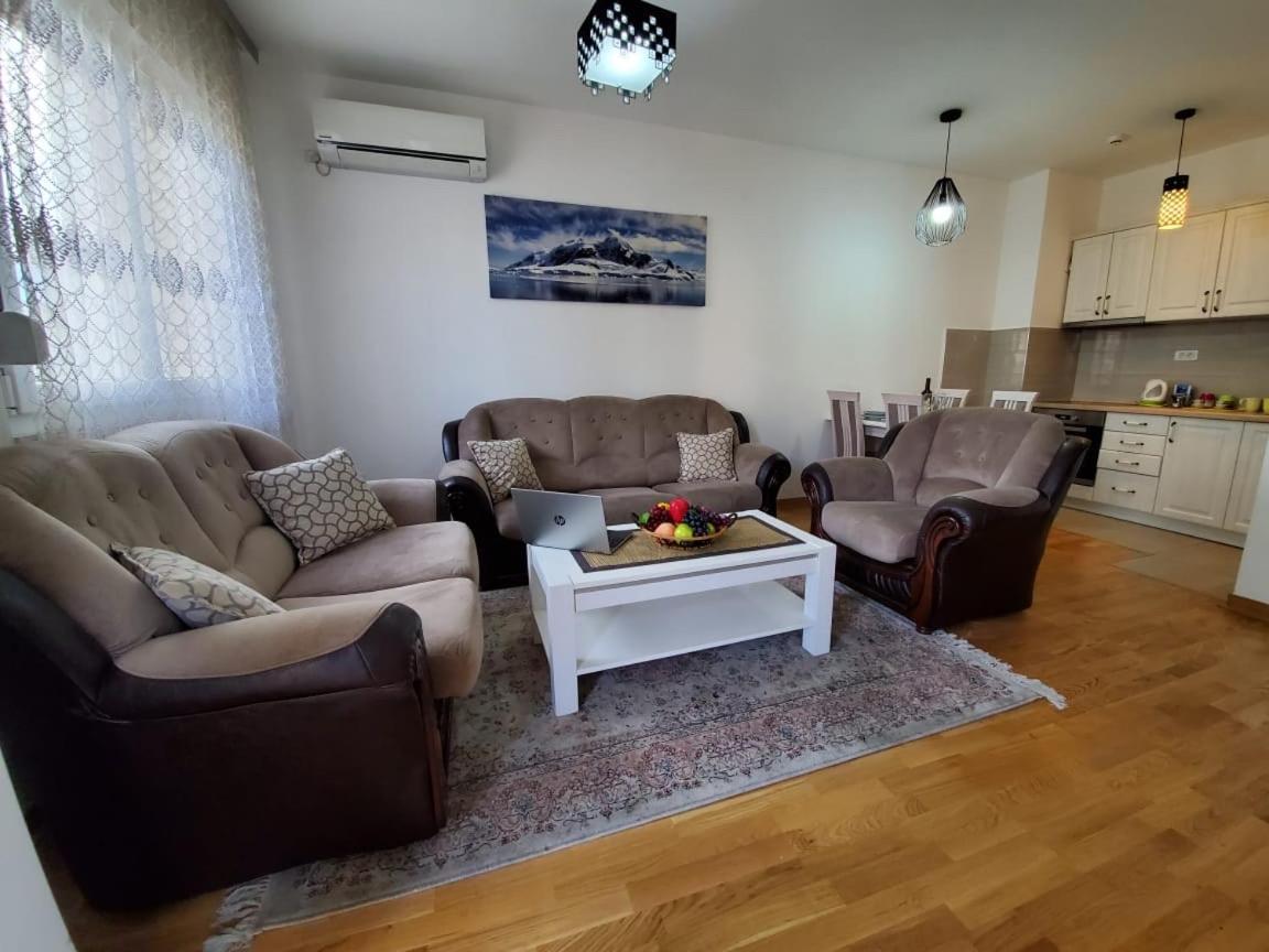 Gran Premium Appartement Podgorica Buitenkant foto